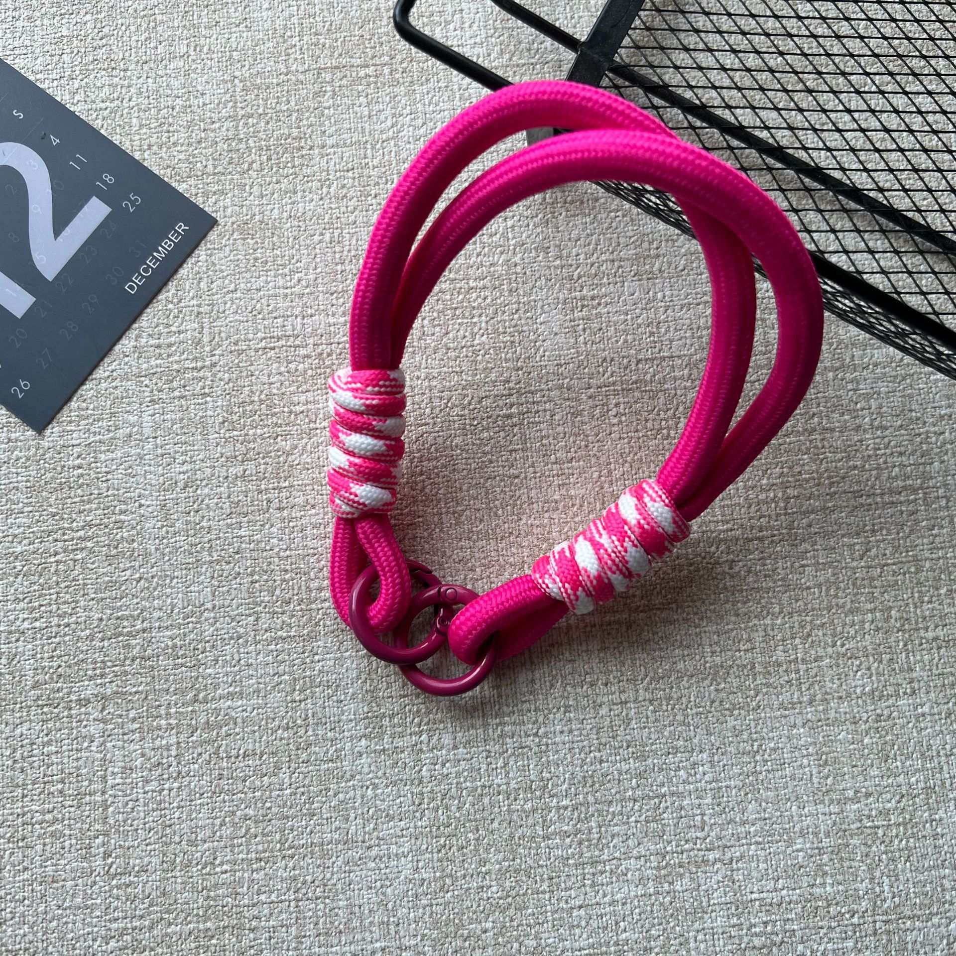 로즈 레드와 화이트 더블 링