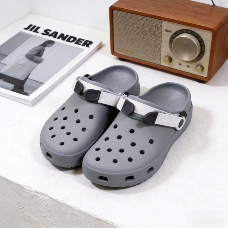 New Cheetah Flat-Soled Unisex Clogs, Slippers, Sandals, Outdoor Beach Shoes, Casual Versatile, Dropshipping Available