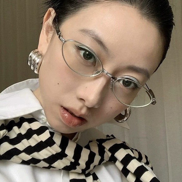 Maji La Ultra-Light Titanium Frame 2025 New Gm Eyeglass Frame Korean Style Silver Oval Cat-Eye Plain Glasses for Women Mm216 Maji La Ultra-Light Titanium Frame 2025 New Gm Eyeglass Frame Korean Style Silver Oval Cat-Eye Plain Glasses for Women Mm216
