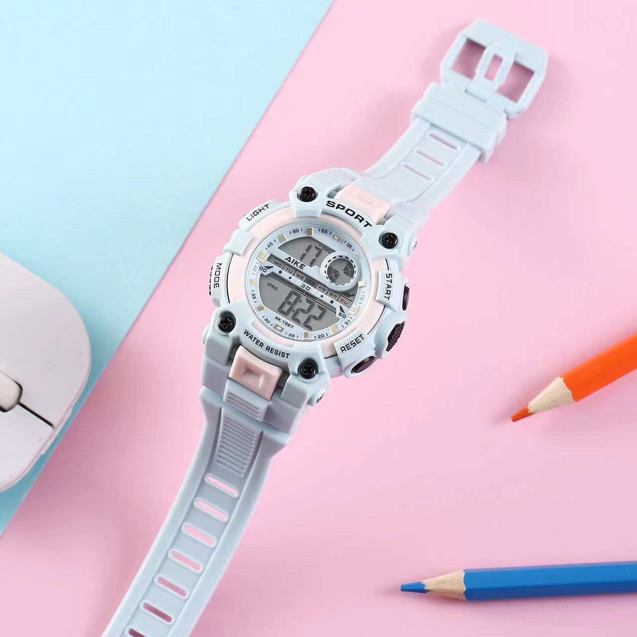 AIKE1979 color caramelo simple estudiante reloj deportivo impermeable jalea reloj electrónico cultural y creativo reloj de embalaje independiente