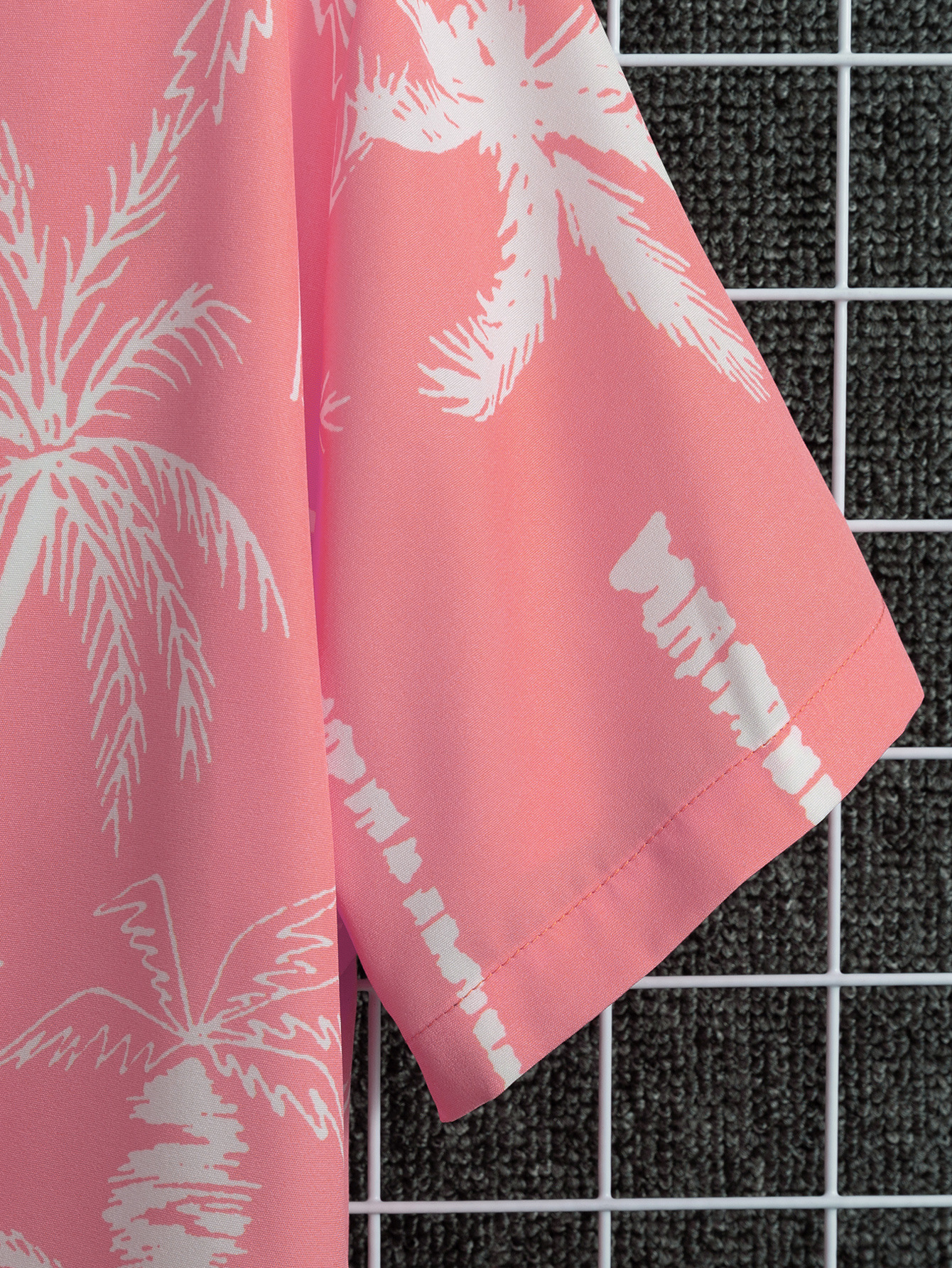 2024 Muoti- ja vapaa-ajan trendikkäät digitaalisesti painetut miesten paidat_voghion.com