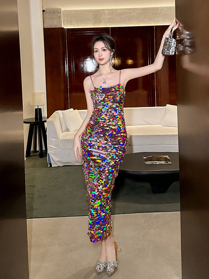 Váy dây đeo dáng ôm body đính sequin lấp lánh dài — Hồng lấp lánh