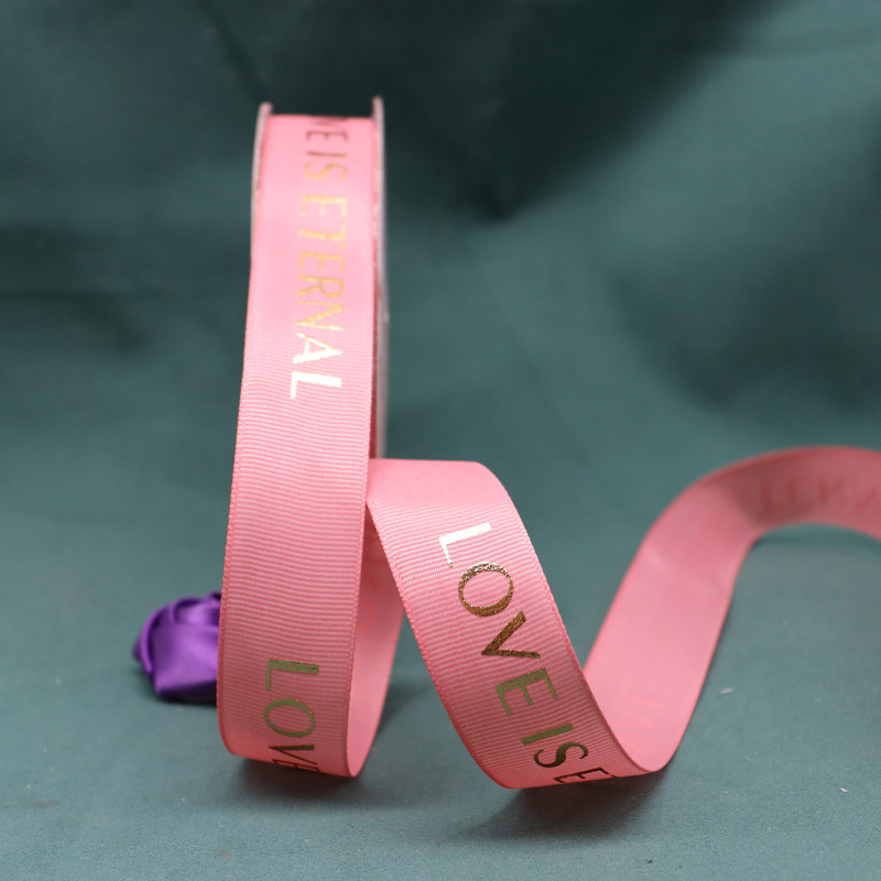 Cinta acanalada personalizada de 2.5 cm con estampado dorado de "love" para embalaje de bodas, envoltura de regalos, Navidad y Año Nuevo.