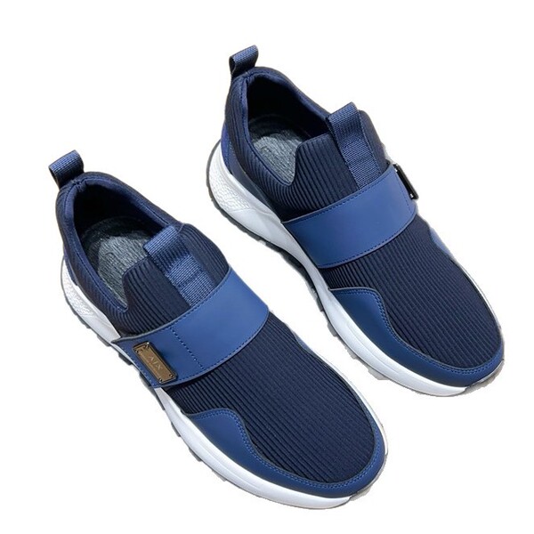 Fashionable shoes for leisure