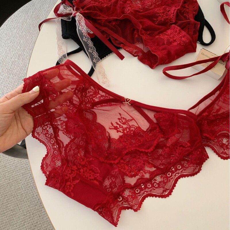 Flowers Are as Red as Fire~ Sexy Year of the Horse Lace Panties for Women, Low-Waisted Pure Desire Red Wedding Briefs for Women in Their Zodiac Year