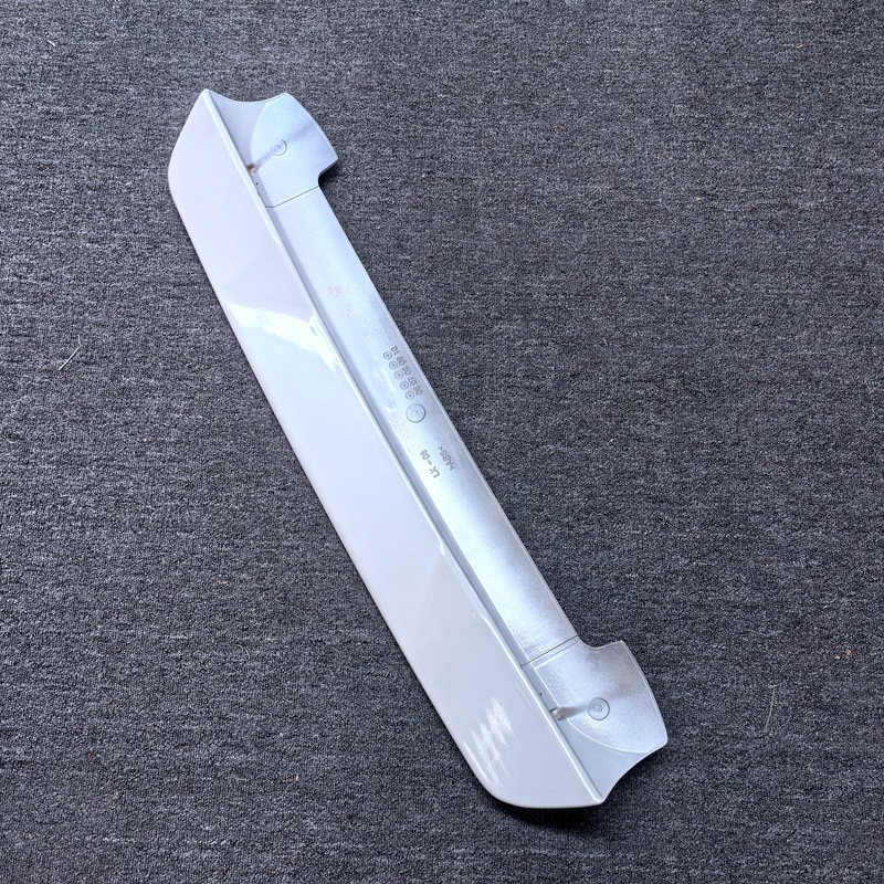 Suitable for 2006-2015 Suzuki Vitara Rear Wing, Super Vitara Modified Special Punch-Free Top Wing