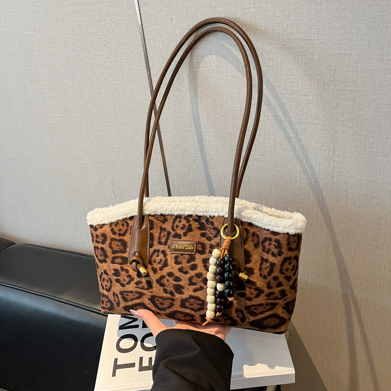 Corea del Sur mochila de seda esmerizada bolsas inferiores de mujer otoño invierno 2025 nuevo retro de hombro bolsas de mano de viaje