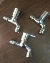 �Ͻ���ϴ�Cˮ���^  �����̨�����ϰѳ�ˮ���lԡ���^