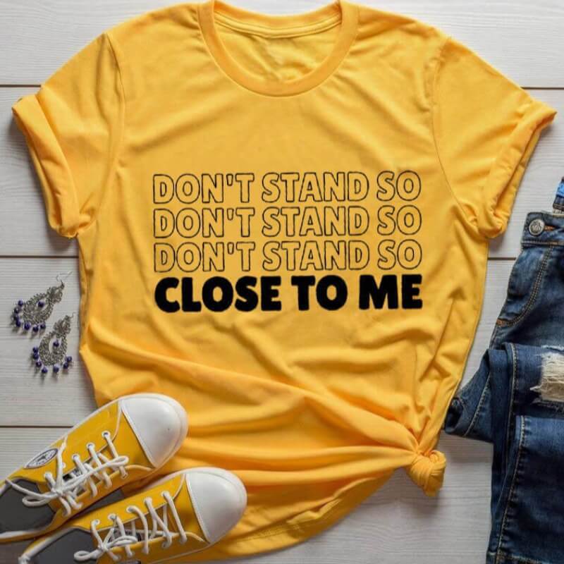 Letters CLOSE TO ME Round Neck Short Sleeve Ladies T-shirt nihaostyles clothing wholesale NSZZF71027