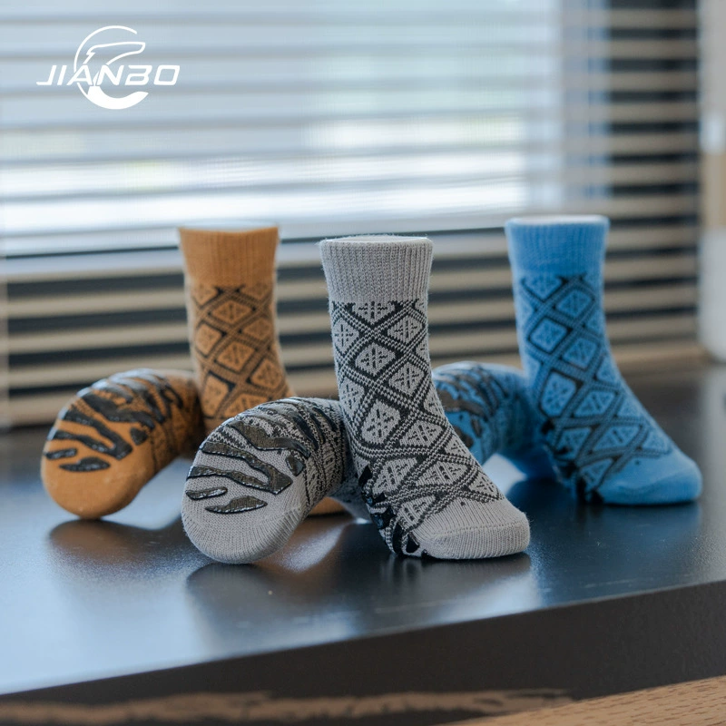 Jianboyi носки для домашних животных в форме ромба для домашних животных носки для домашних животных защитные ноги против царапин Нескользящая защита для дома