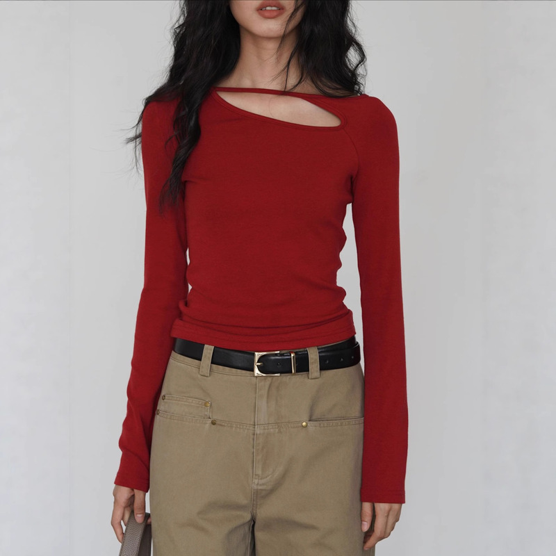 Eighthmonh Red Single-Sided Hollowed-Out Long-Sleeved Top for Women with Niche Design Spring Slimming Look Bottoming T-Shirt Eighthmonh Red Single-Sided Hollowed-Out Long-Sleeved Top for Women with Niche Design Spring Slimming Look Bottoming T-Shirt