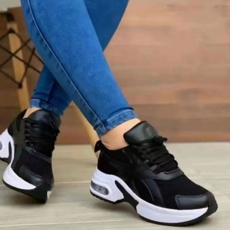 Femmes Des Sports Couleur Unie Bout Rond Chaussures De Sport display picture 4