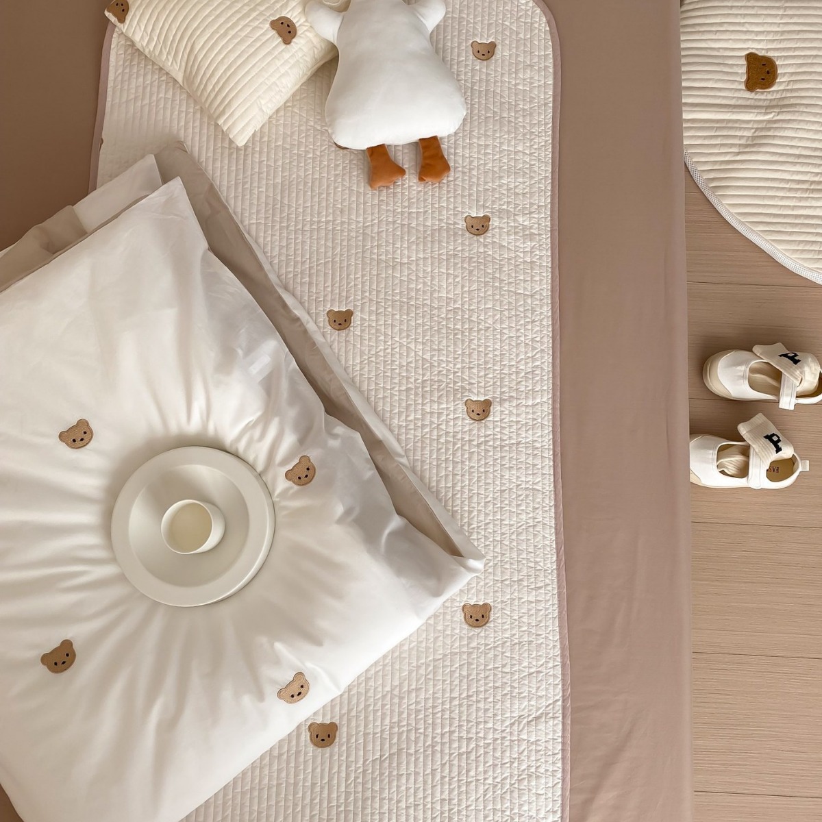 Cute Cartoon Embroidered Bed Cover Two-piece Set Japanese And Korean Single Children Kindergarten Baby Nap Cushion Sofa Cushion Cover Blanket