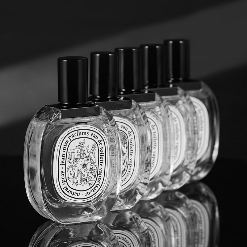 小城伊香女士抽象香水持久淡香抖音爆款檀道男士小衆香水批發50ML