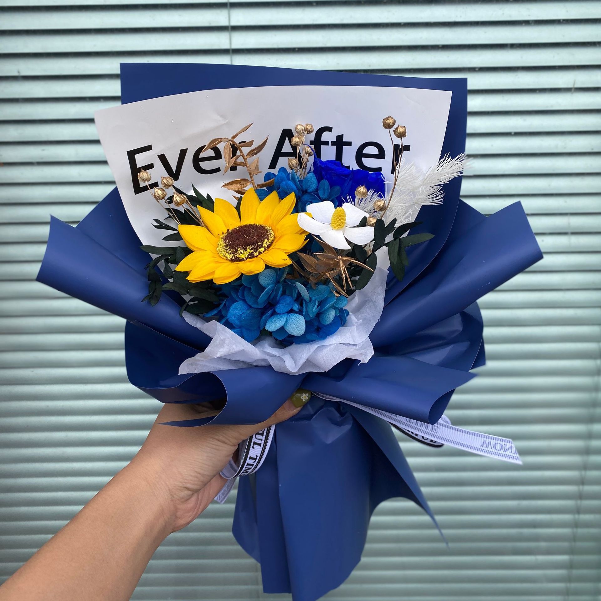 Flores eternas de Yunnan, girasoles, rosas, flores reales, Día del Maestro, temporada de graduación, regalo para profesores y compañeros de clase, ramos hechos a mano de alta gama