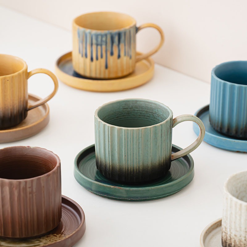 Montaña y río de cerámica cappuccino taza de café plato conjunto de taza de marca casera regalo de mano exquisito té de la tarde Latte