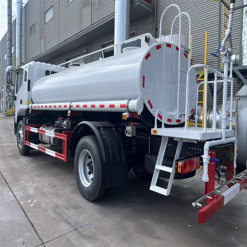 Export Tanzania Zimbabwe Botswana Right-Hand Drive Sprinkler Truck 12 Cubic Meters Greening Sprinkler Truck