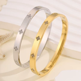 手镯;项链;手链