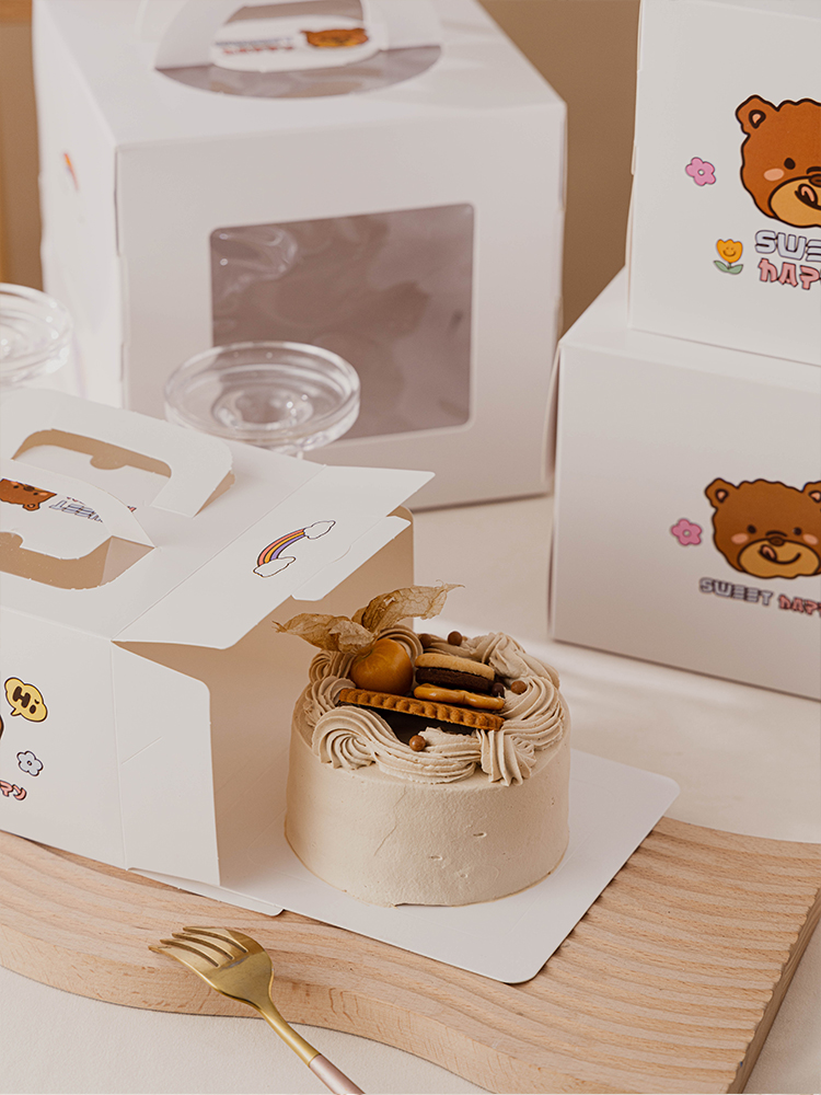 Ins Red Bear 4 / 6 pulgadas caja de pastel de cumpleaños ventana abierta más caja de cartón portátil alta horneado envasado musgo vasco
