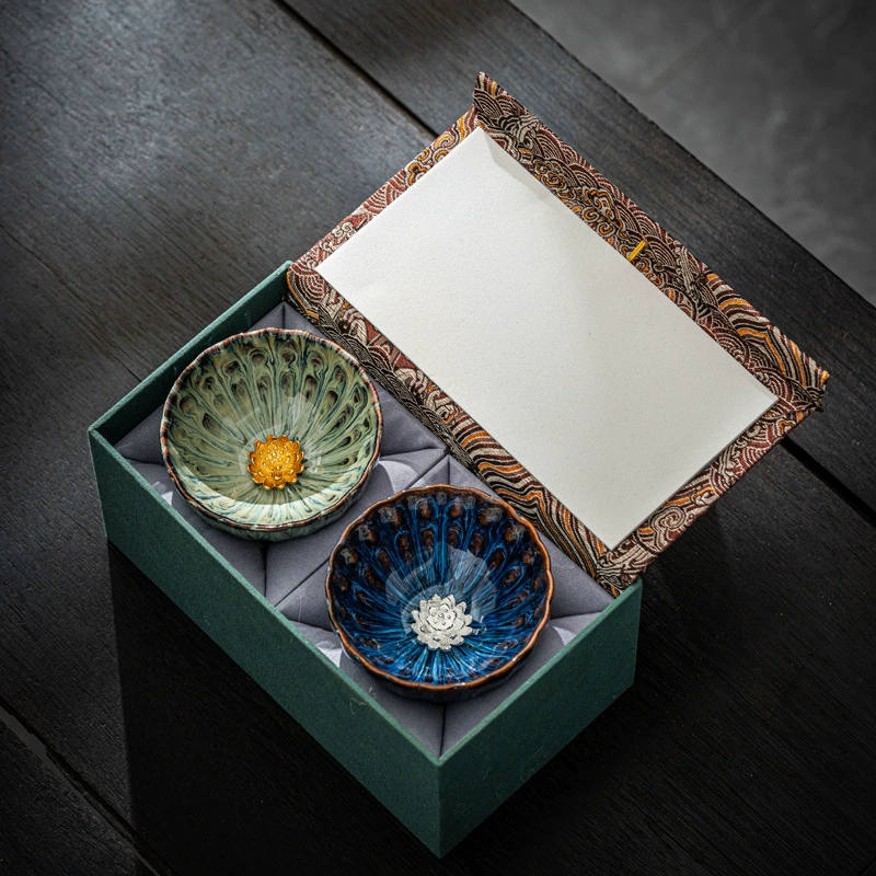 Золотая печь превращается в чашку мастера