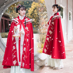Original photograph of the new [Wan Ting] winter Hanfu dress for women, featuring winter wear with added lining and thickness, embroidered large swing cape