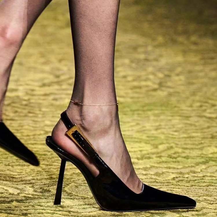 High Heels 2025 New Style Stiletto Black Patent Leather Sexy Outer Wear Baotou Back Hollow Fashion Sandals for Women Autumn