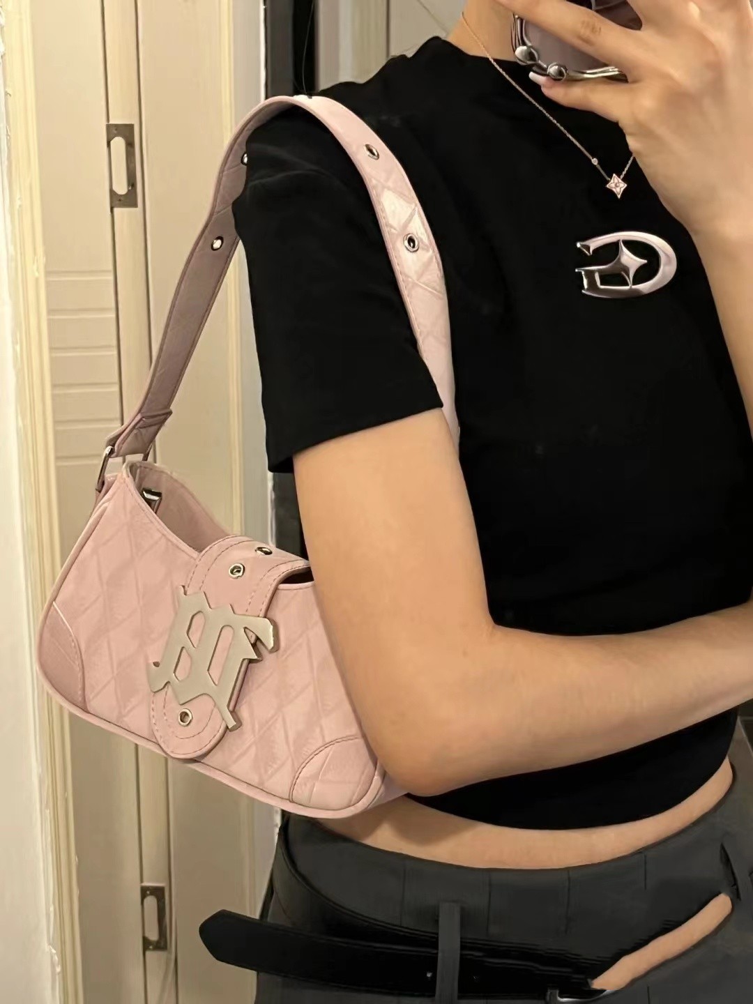 Bolsa tiracolo para mulher, mala de ombro elegante e texturada_voghion.com