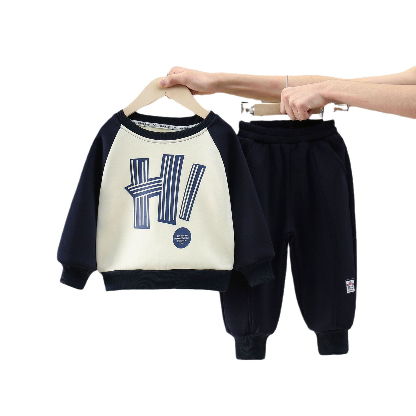 6365 niños más traje de terciopelo ropa de otoño e invierno 2025 nuevo suéter de terciopelo de una pieza para bebés de dos piezas de invierno para niños