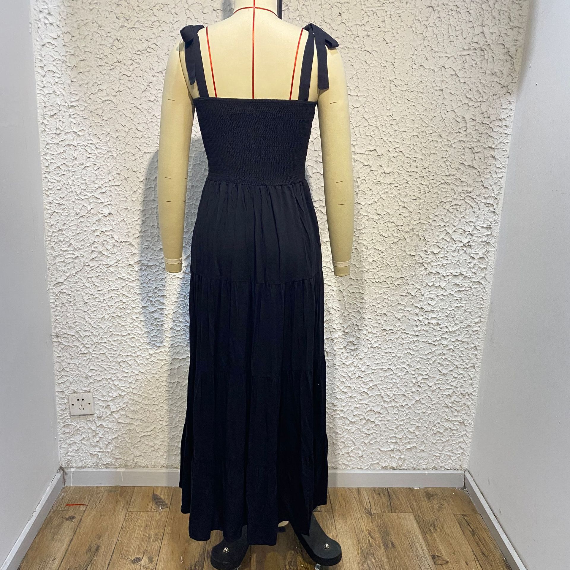 259g Weight Maxi Long Dress Dress Length Type Sleeveless Sleeve Length Regular Dress Dresses Type Regular Sleeve Sleeve Type Polyester Fabric Type High Waist Waist Line Daily Occasion Strap Neckline Regular Fit Fit Type Printing, Polka Dots Pattern Summer, Spring Season Women's Gender Elegant Style Wholesale Women's Elegant Printing Polka Dots Daily Strap Sleeveless Regular Dress 88