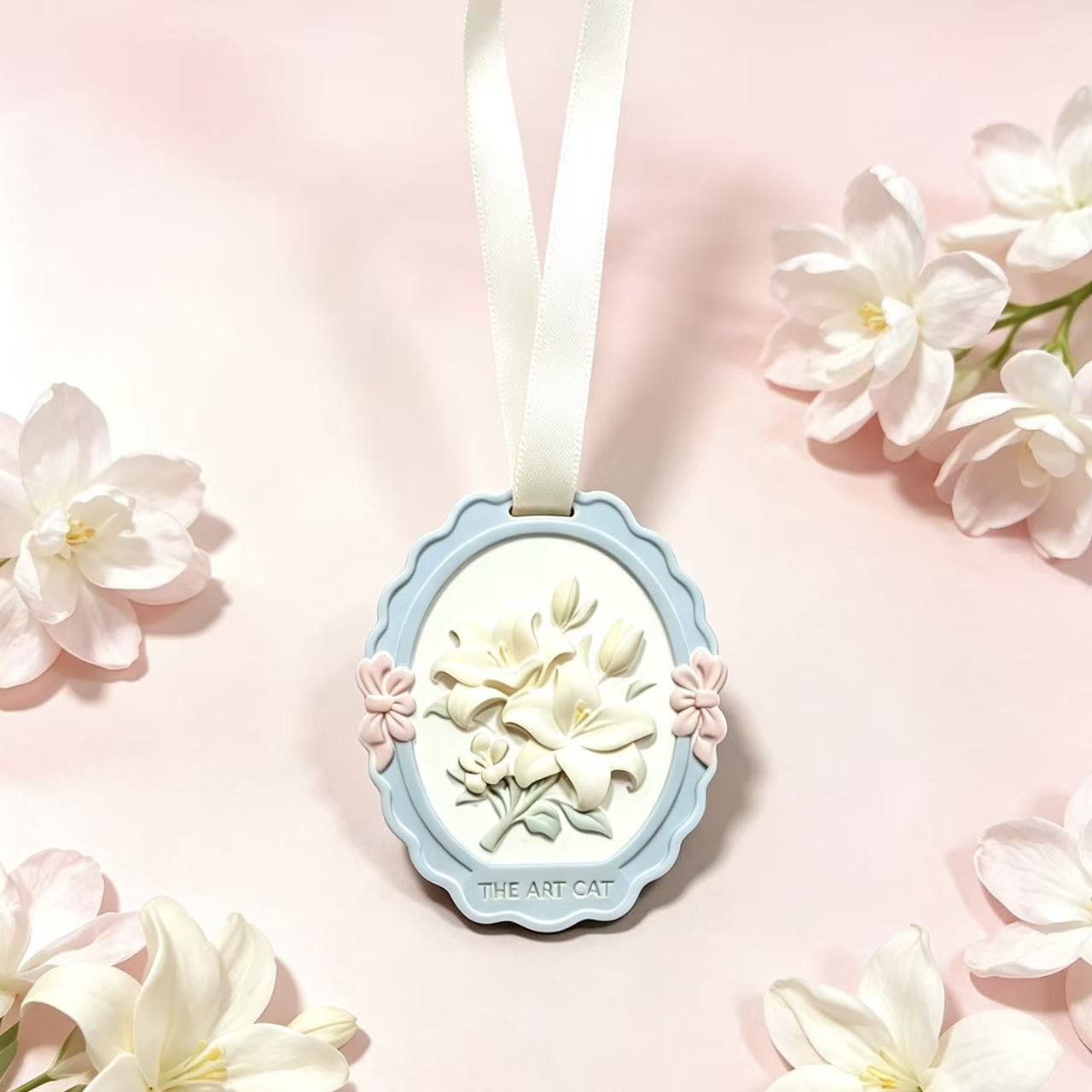 Lily Pure Aromatherapy Plaster Flower Romantic Fragrance Wax Sheet for Wardrobe, Bedroom, Living Room, Long-lasting Fragrance, Car Hanging Decoration