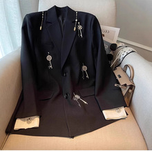 2024秋季新款高端大牌黑色西装外套女钻扣装饰钥匙小西装