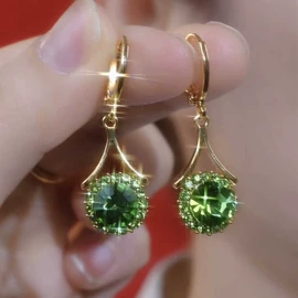 胸针;项链;耳环