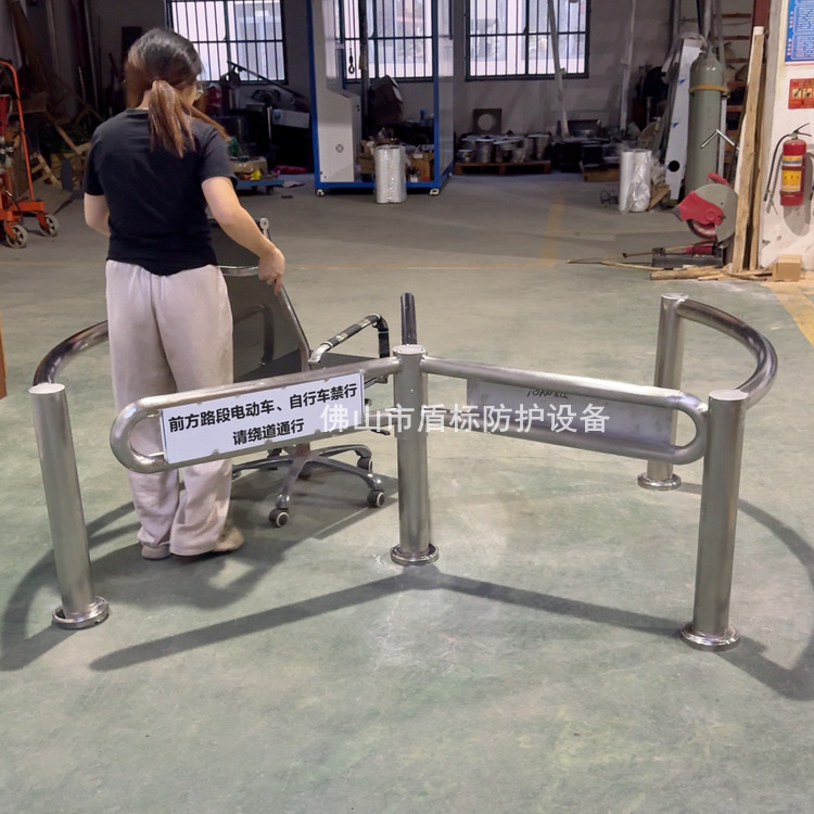 半高手动推式旋转闸机,游乐公园景区公共场所轮椅过道单向门厂家