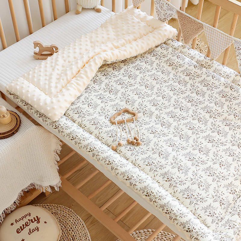 Hibiscus crepe cotton mattress pad