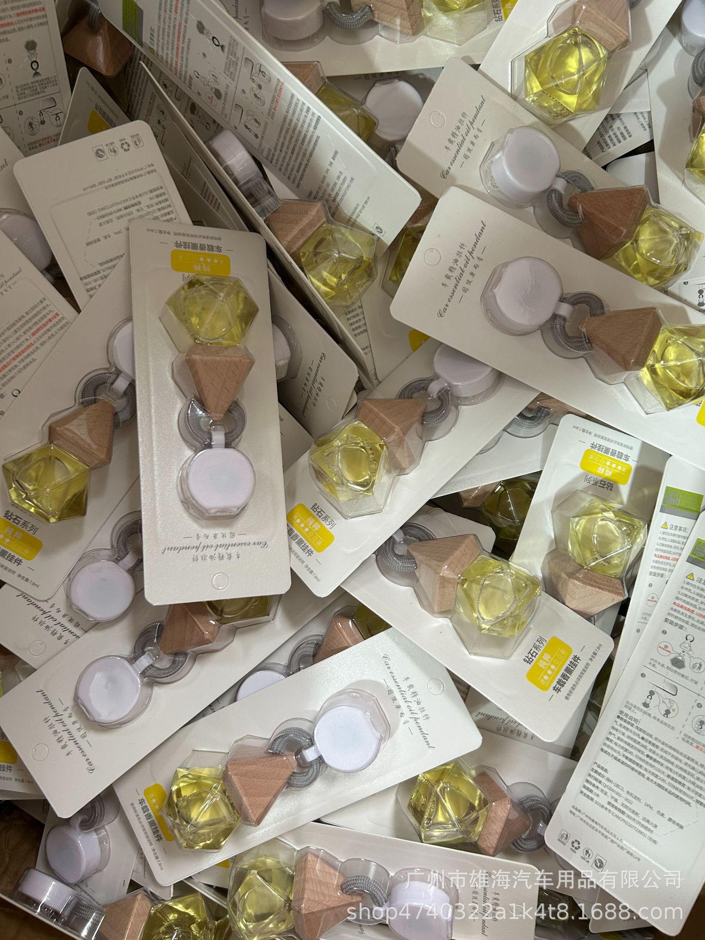 Car Perfume Langlong Same Model Car Fragrance Essential Oil Hanging Car Aroma Diffuser Rearview Mirror Fresh Scent Pendant Fragrance