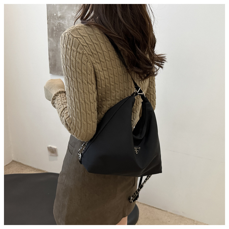 Cross-border high-end, large-capacity nylon bag for women, 2024 new trendy backpack, single-shoulder tote bag, commuter bag undefined