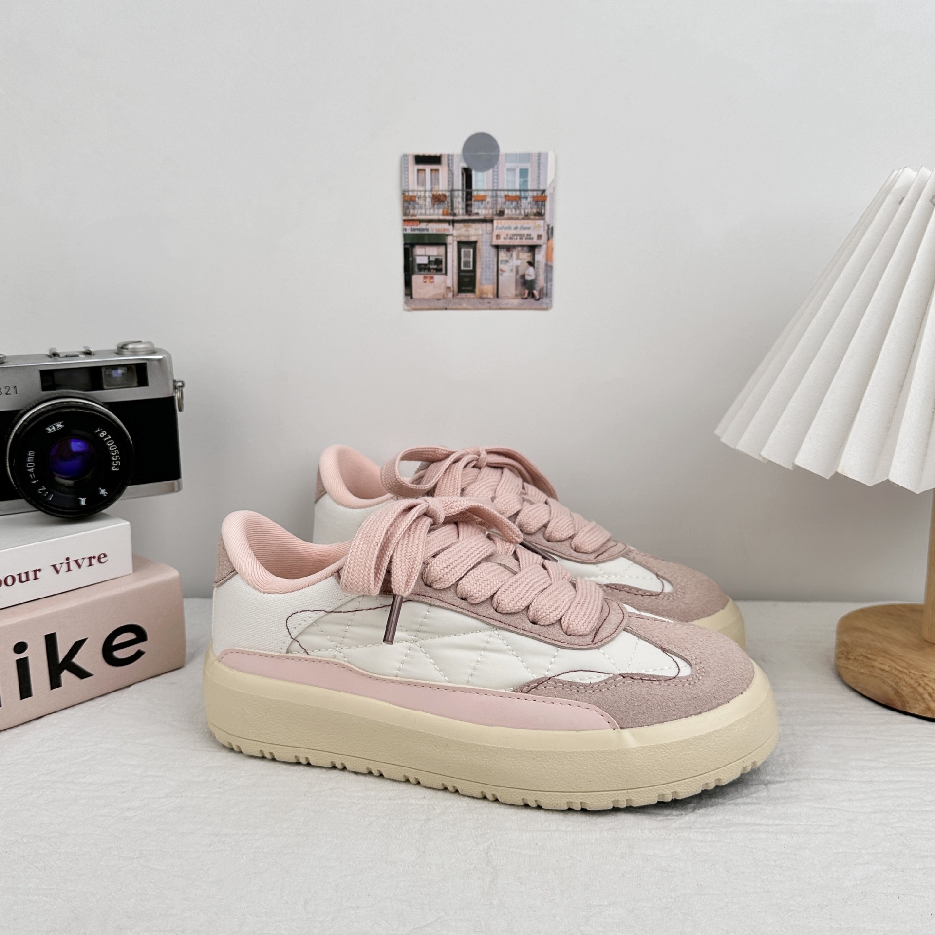 YUANBO nicho diseño de zapatos de skate para mujeres 2025 verano nuevos zapatos de entrenamiento de alta altura de base gruesa zapatos deportivos casuales