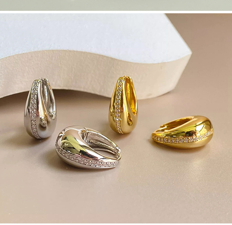 1 Pair Quantity Holiday, Daily Occasion Zinc alloy Material Geometric Pattern All Seasons Season 1 Pair Vintage Style Simple Style Geometric Plating Zinc Alloy Earrings