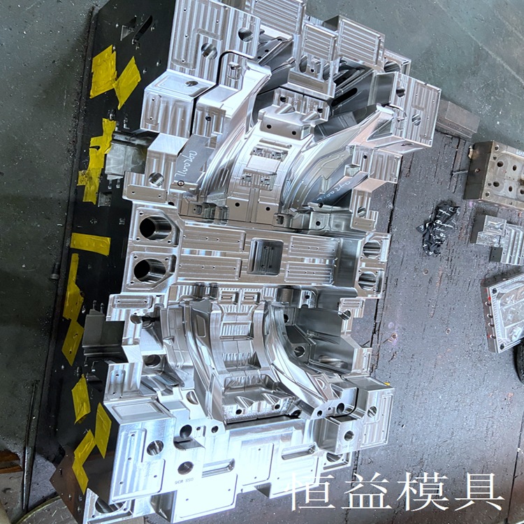叉车配件婴儿餐椅床托盘烫挂机黄岩模具外壳挡泥板风机罩塑料模具