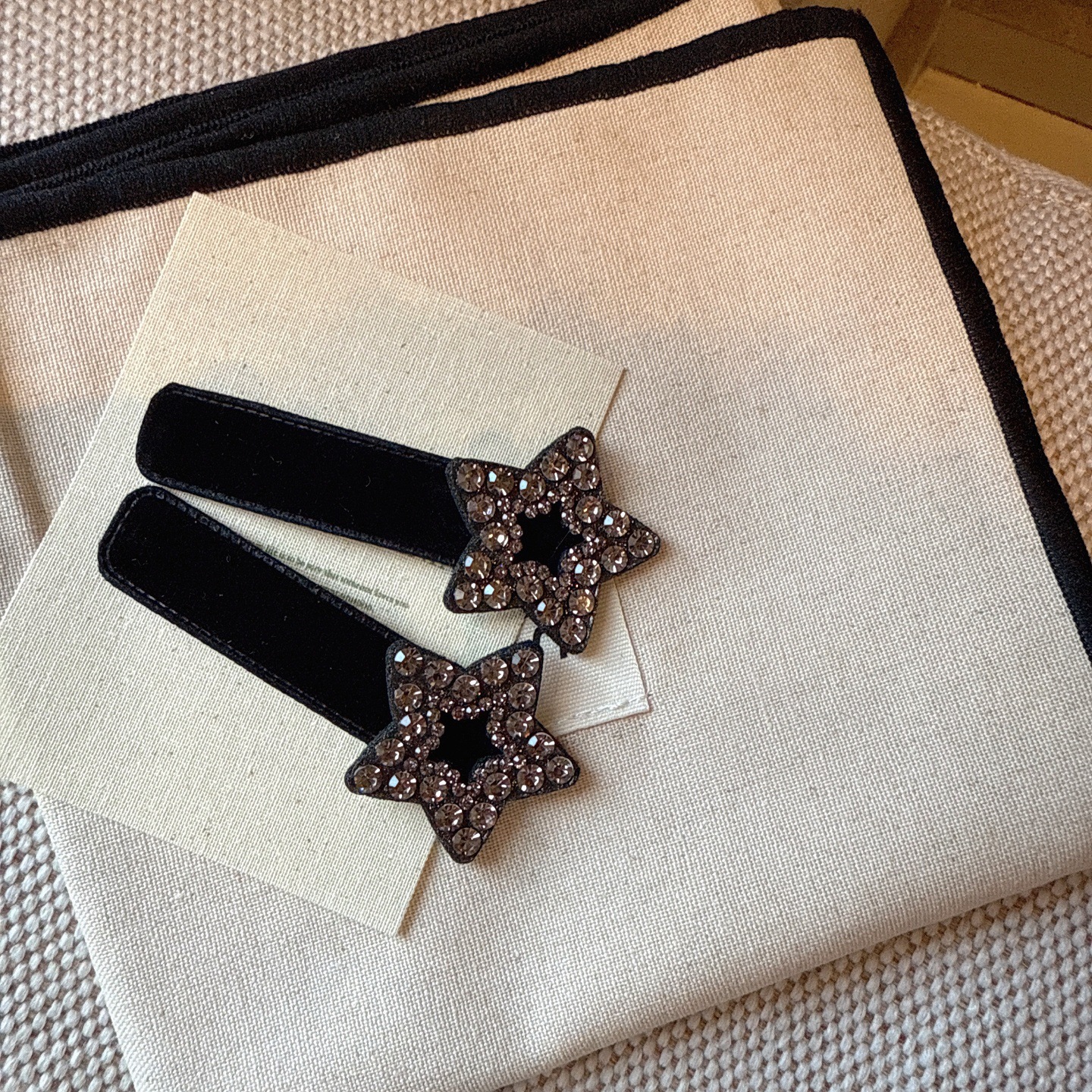 丝绒黑色小香风满钻星星BB夹气质女后脑勺发夹高级感水钻边夹发卡