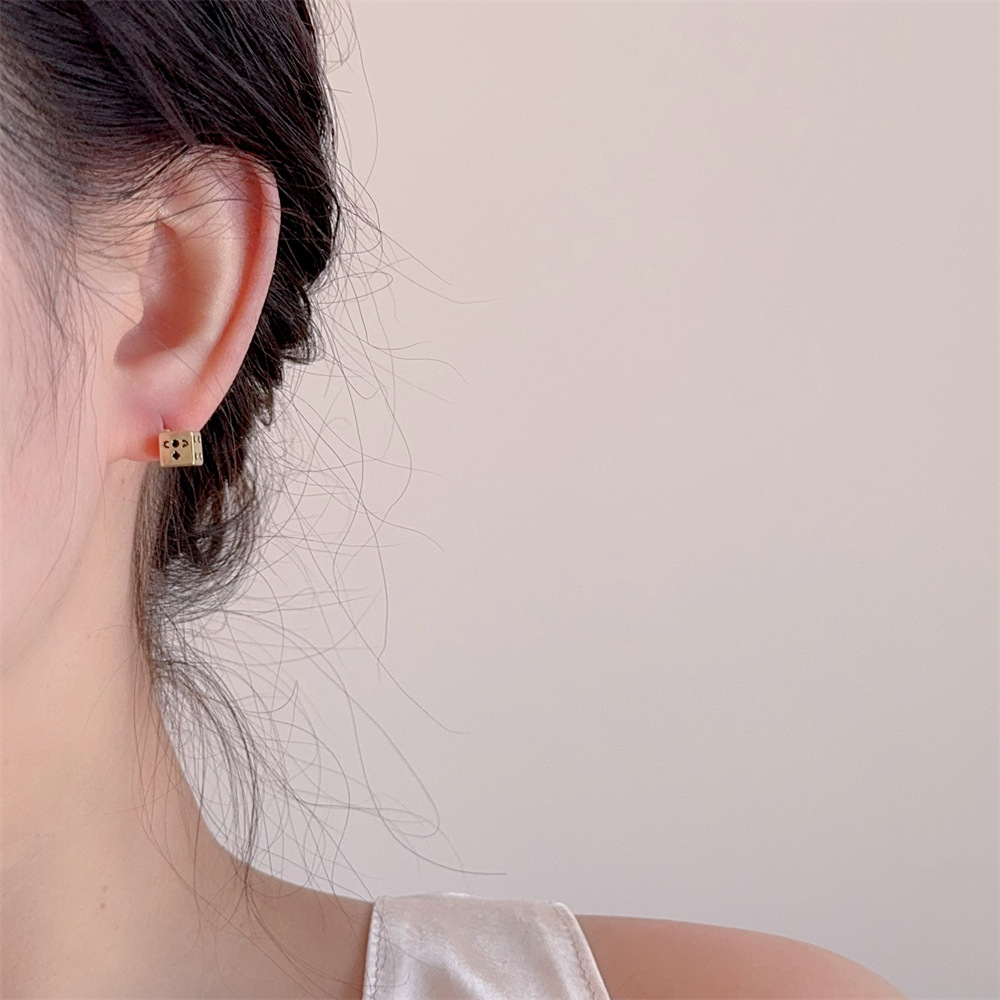 5g Weight 925 Sterling Silver Ear Needle Material Ear Studs Classification 1 Pair Quantity Daily Occasion Copper Material Geometric, Dice Pattern All Seasons Season Women's Gender Polished Finish IG Style, Basic, Simple Style Style 1 Pair IG Style Basic Simple Style Geometric Dice Copper Ear Studs 4