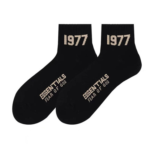 23SS Fashion Brand 1977FOG Luxury High Street Short Socks ESS Fashion Socks Black, White, and Grey for Men and Women Athletic Crew Socks Pure Cotton