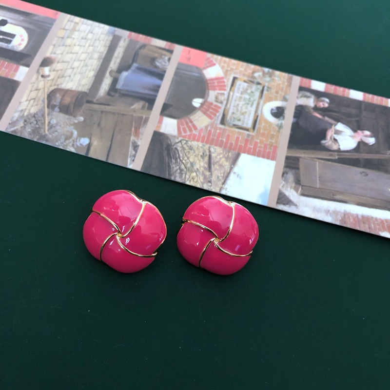 9g Weight Other Inlay Material Earrings, Ear Studs Classification Flower Pattern Women'S Gender Simple Style Style Purple, Silver Color Retro Palace Purple Rose Pearl Fashion Earrings 4