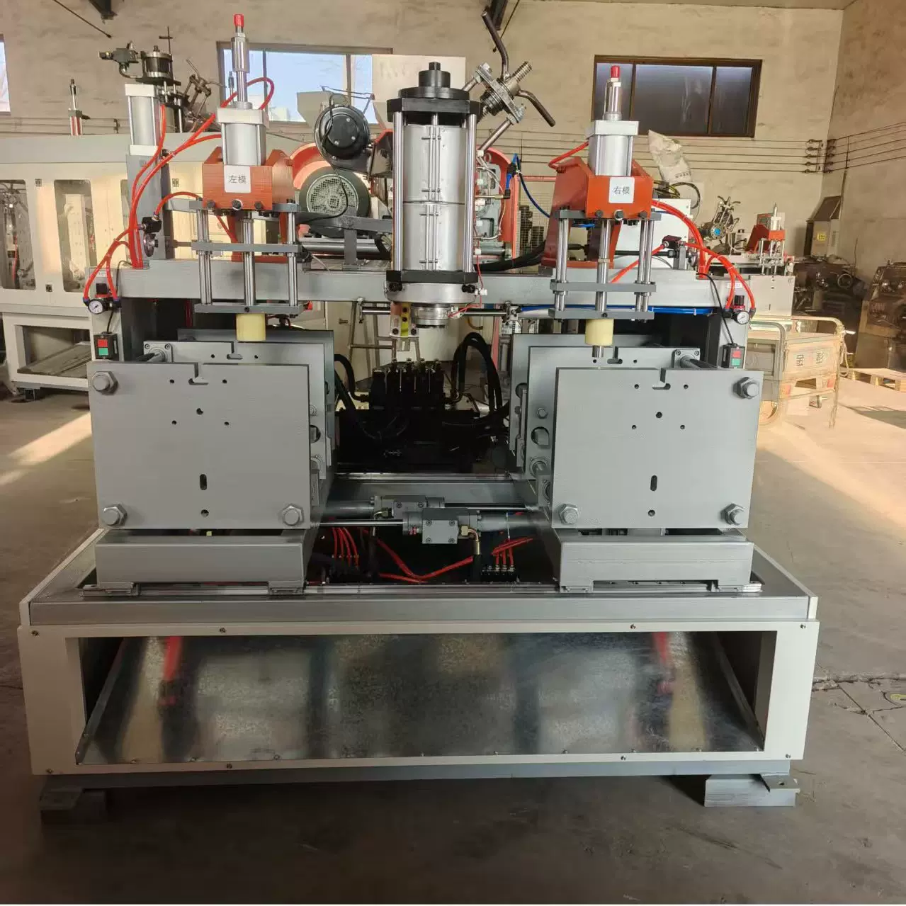 65型半自动双工位一出一吹塑机  油烟净瓶吹瓶机  杠零盘专用机