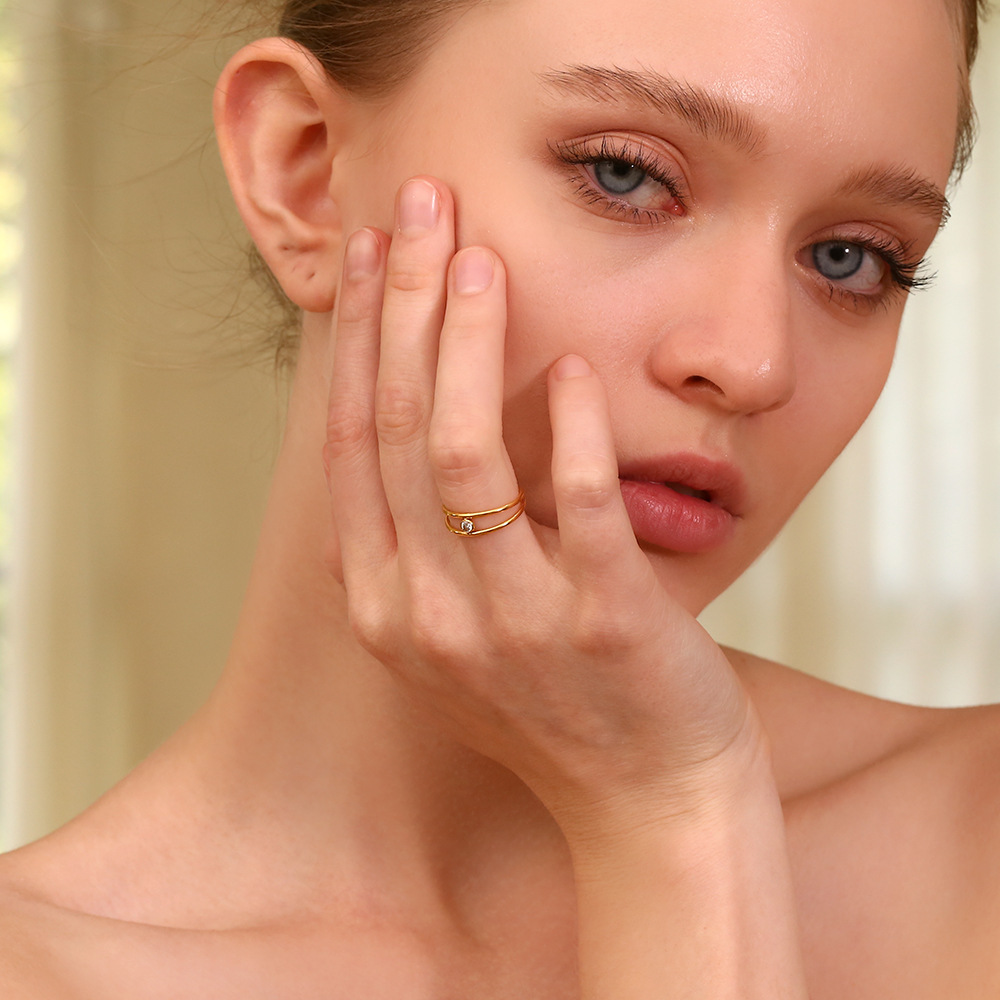 Model Show Double Layered Stainless Steel Ring