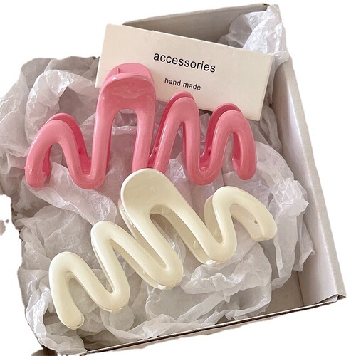 Cream dopamine~Summer niche style hair clip for women with hair on the back of the head, shark clip feeling ins simple grab clip