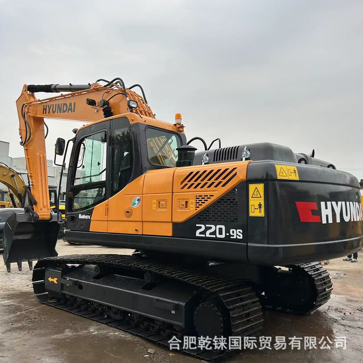 Excavadora moderna 220LC - 9S 20 toneladas excavadora gancho HYUNDAI original noventa por ciento nuevo comercio exterior directo image 1
