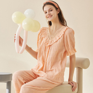 여성 브이넥 크레이프 반팔 크롭팬츠 HW370