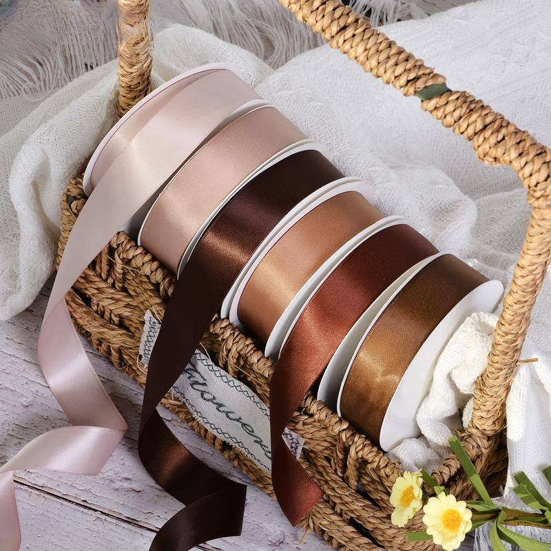 Accesorios de ropa de correas en línea Accesorios para el cabello Envases de boda Cintas de un solo lado Cintas de borde ancho Material de bricolaje 196 colores