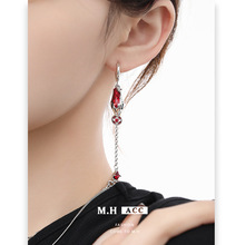 ����tɫ�������^���h�p�ݸ߼����X�Ŷ����ʯ�r��ͨ���L����Ů